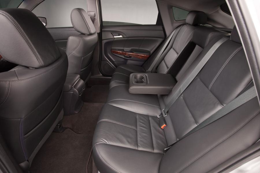  Honda Accord Crosstour 2010 года  (фото 156 из 260)